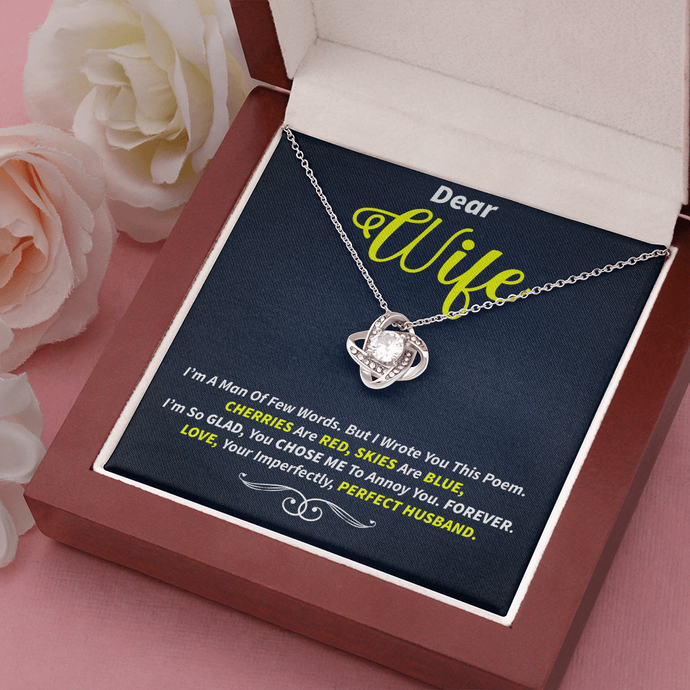 Wife - I'm A Man Of Few Words Love Knot Necklace Message Card